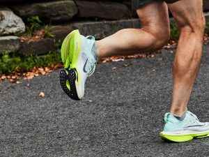 Read more about the article The Best Running Shoes for Beginners: A Comprehensive Guide